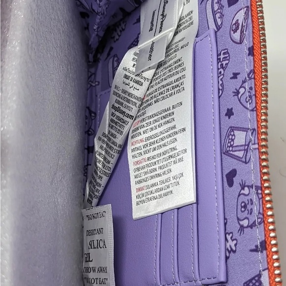 Loungefly women’s Disney Mei Lee Turning Red Panda Zip-Around Wallet - Picture 8 of 16